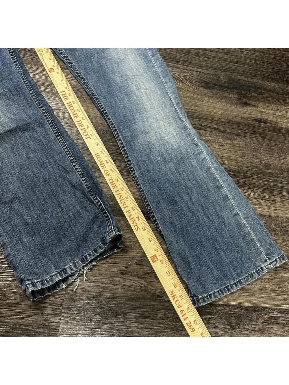 Vintage dark washed blue denim Levi’s 527 bootcut jeans  36x32